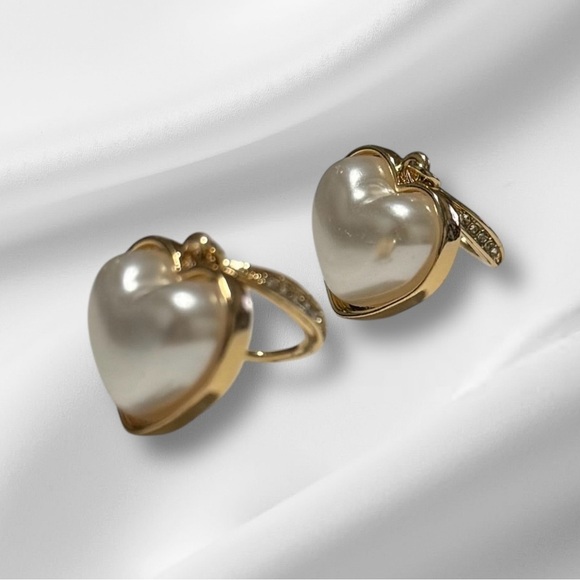 🆕Anne Klein Gold Heart Earrings - Picture 2 of 13